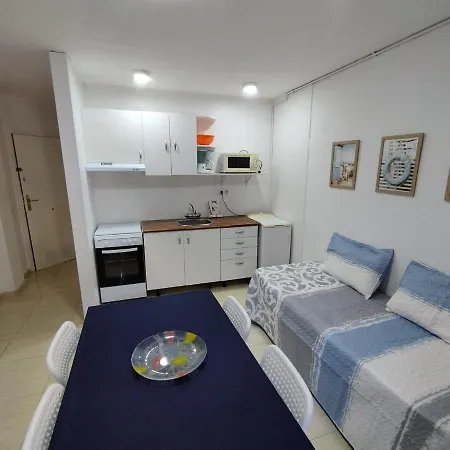Apartment Zodiac Ab 3h *